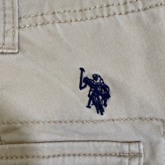 U.S. Polo Assn. Men's Tan Cargo Shorts - Picture 6 of 7